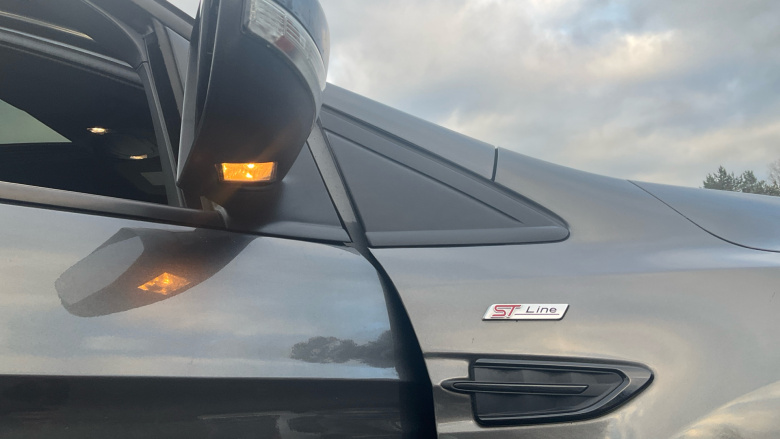 Ford Kuga 2.0 TDCi ST-Line 5dr 2WD Diesel Estate